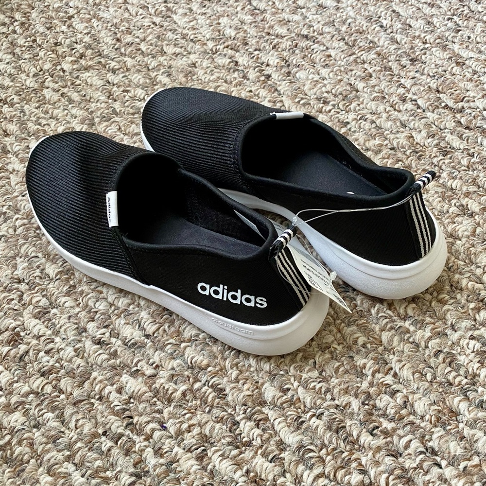 Adidas Black Knit Slip-On Sneakers new - Picture 4 of 8